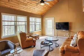 House (4 Bedrooms) | Interior - Cozy Mountain Home at Rumbling Bald Resort! (Lake Lure)