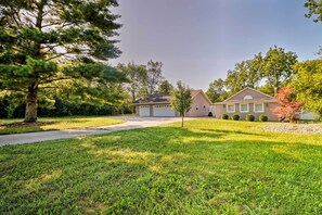 Interior - Ottawa Lake Home w/ BBQ & Patio, 15 Mi to Toledo (Ottawa Lake)