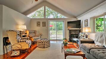 House (2 Bedrooms) | Front of property