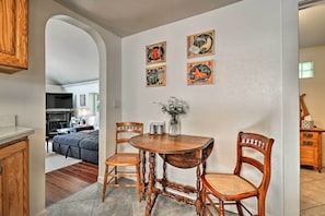 House (2 Bedrooms) | Interior
