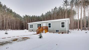 ุงูู
ูุดุฃุฉ ู
ู ุงูุฎุงุฑุฌ