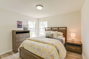 House (3 Bedrooms) | Interior - Chic Columbia Home < 2 Mi to Historic Square! (Columbia)