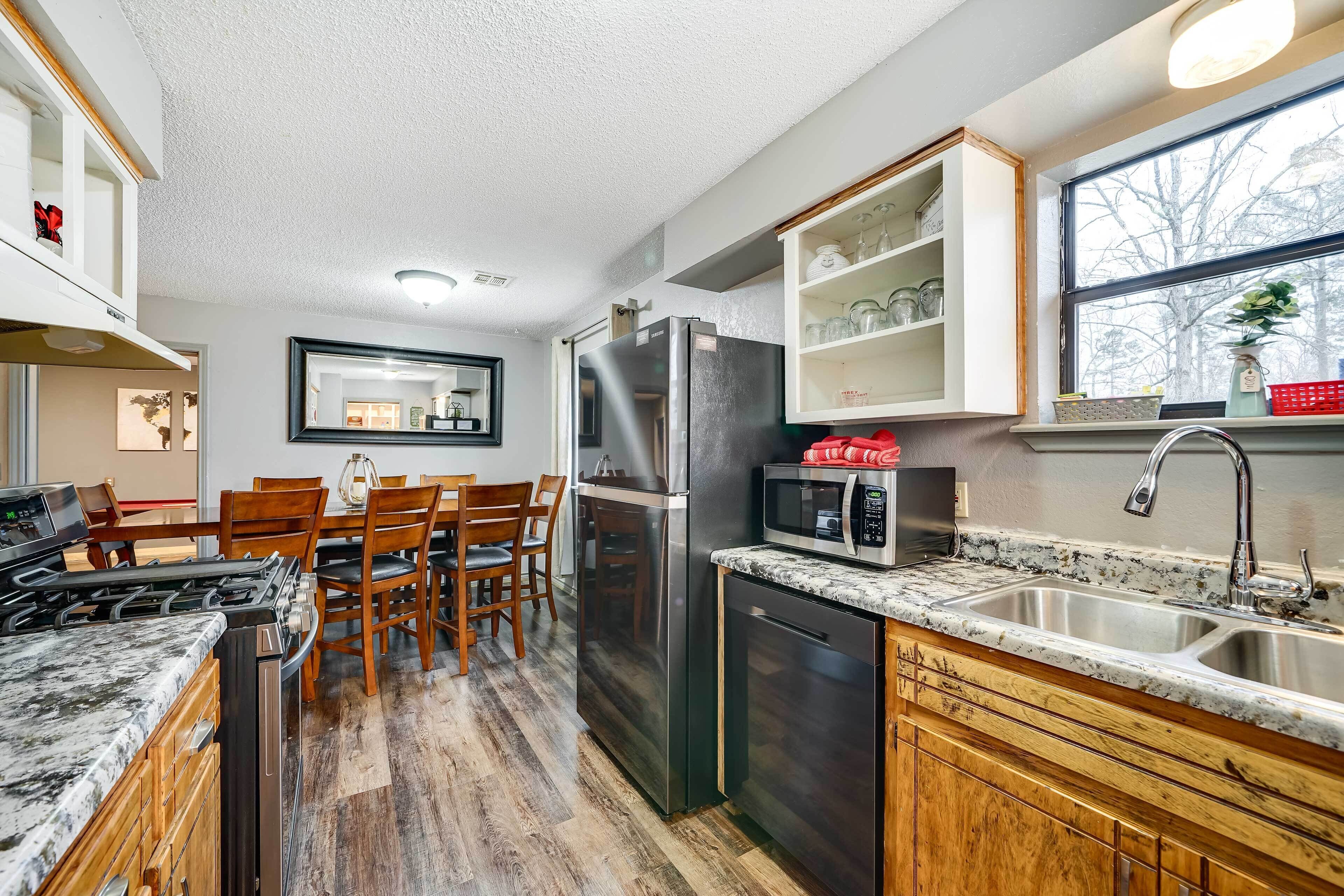 Microwave, oven, stovetop, dishwasher