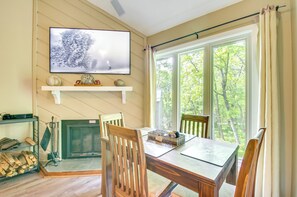 Apartment (1 Bedroom) | Interior - Second-floor Condo w/ Community Pool Access! (Nellysford)