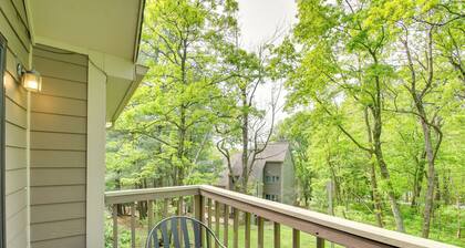 Second-floor Condo w/ Community Pool Access!