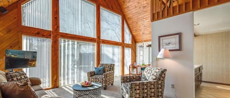 House (3 Bedrooms) | Front of property