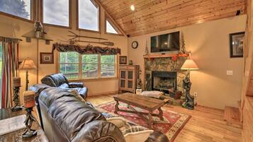 House (3 Bedrooms) | Front of property