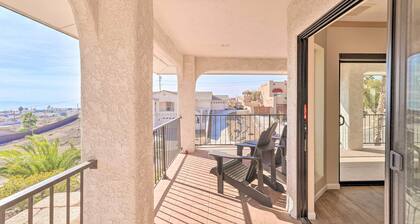 Stunning Getaway w/ Hot Tub in Lake Havasu City!