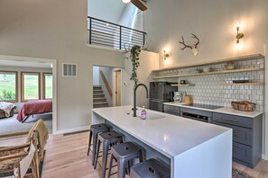 Apartment (2 Bedrooms) | Interior - Evergreen Mountain Duplex w/ Trail Access! (Evergreen)