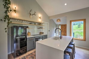 Apartment (2 Bedrooms) | Interior - Evergreen Mountain Duplex w/ Trail Access! (Evergreen)