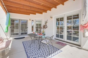 House (1 Bedroom) | Interior