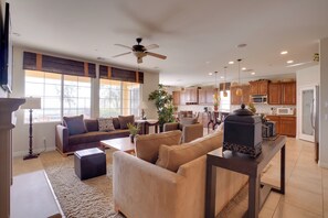 House (3 Bedrooms) | Interior