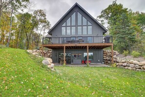 บ้านพัก (5 Bedrooms) | ด้านหน้าที่พัก