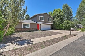 House (3 Bedrooms) | Interior - Flagstaff Home w/ Mountain View! (Flagstaff)