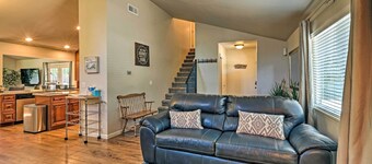 Flagstaff Home w/ Mountain View!
