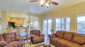 House (4 Bedrooms) | Interior