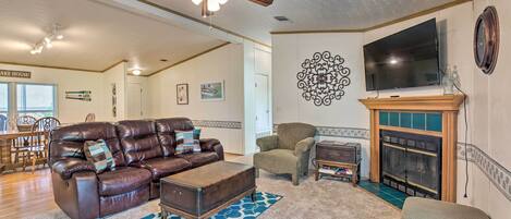 House (3 Bedrooms) | Front of property