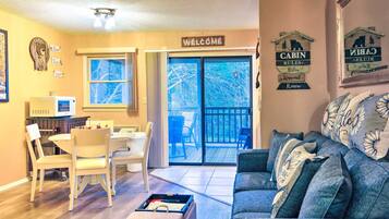 Apartment (0 Bedroom) | Interior