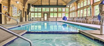 1 Mi to Lake Lure! Couples Retreat w/ Resort Perks