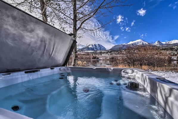 Apartment (3 Bedrooms) | Interior - Waterfront Home w/ Scenic Views in Silverthorne (Silverthorne)