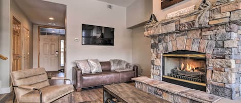 Apartment (3 Bedrooms) | Front of property