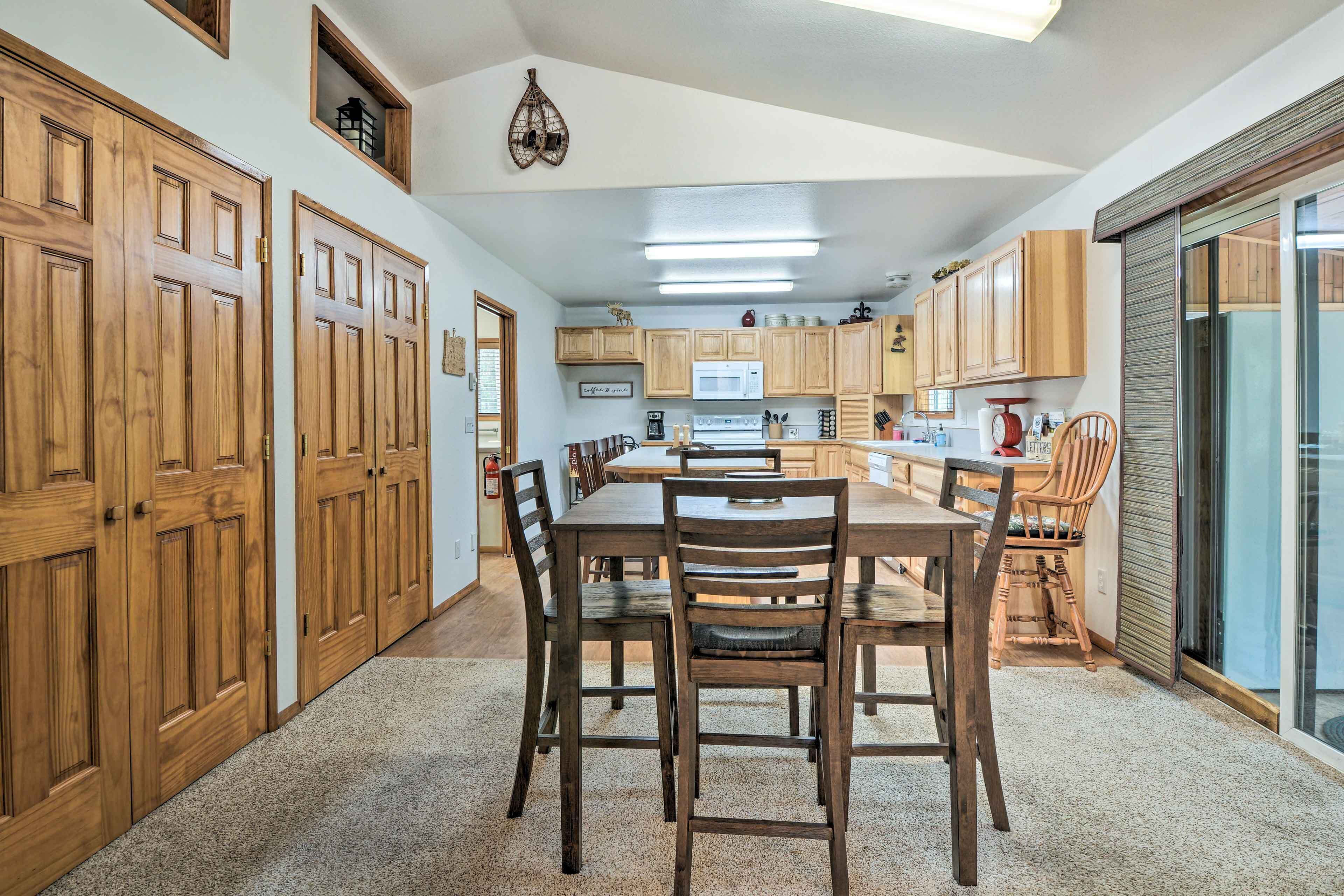 House (2 Bedrooms) | Interior