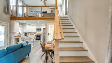 Apartment (0 Bedroom) | Interior