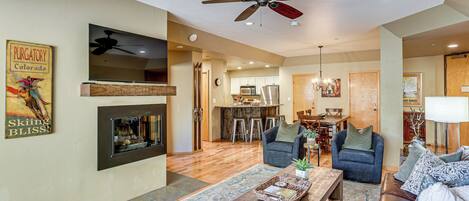 Apartment (2 Bedrooms) | Living area | TV