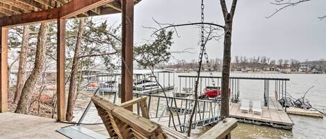 House (5 Bedrooms) | Interior