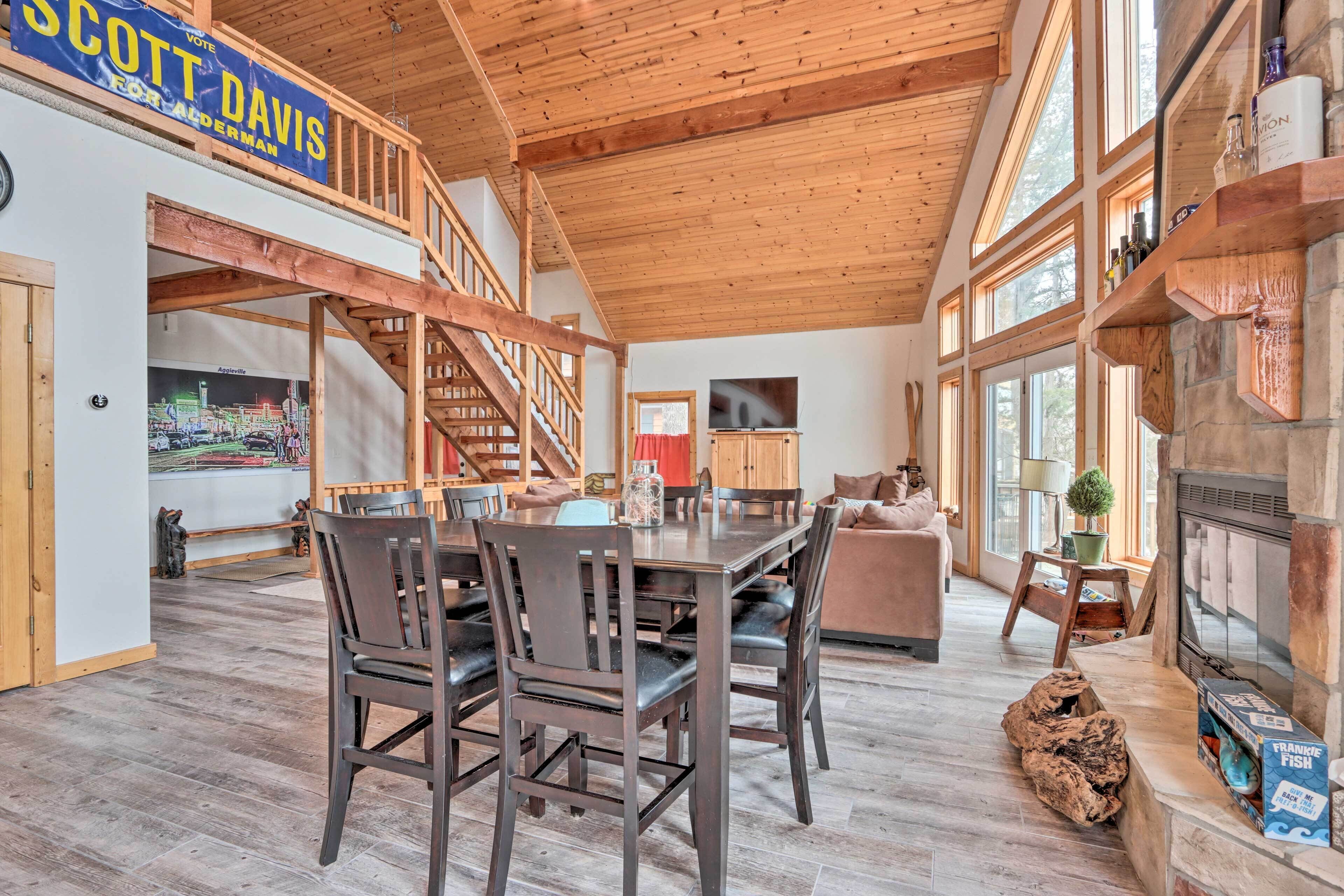 House (5 Bedrooms) | Interior