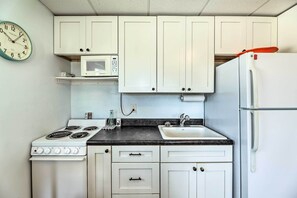 อพาร์ทเมนท์ (0 Bedroom) | ภายใน