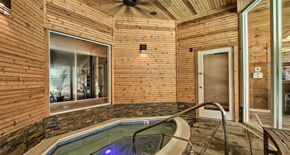 Lovely Norwich Villa, On Golf Course w/ Amenities!