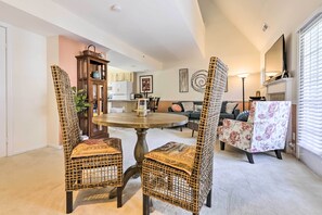 Villa (1 Bedroom) | Interior - Lovely Norwich Villa, On Golf Course w/ Amenities! (Norwich)