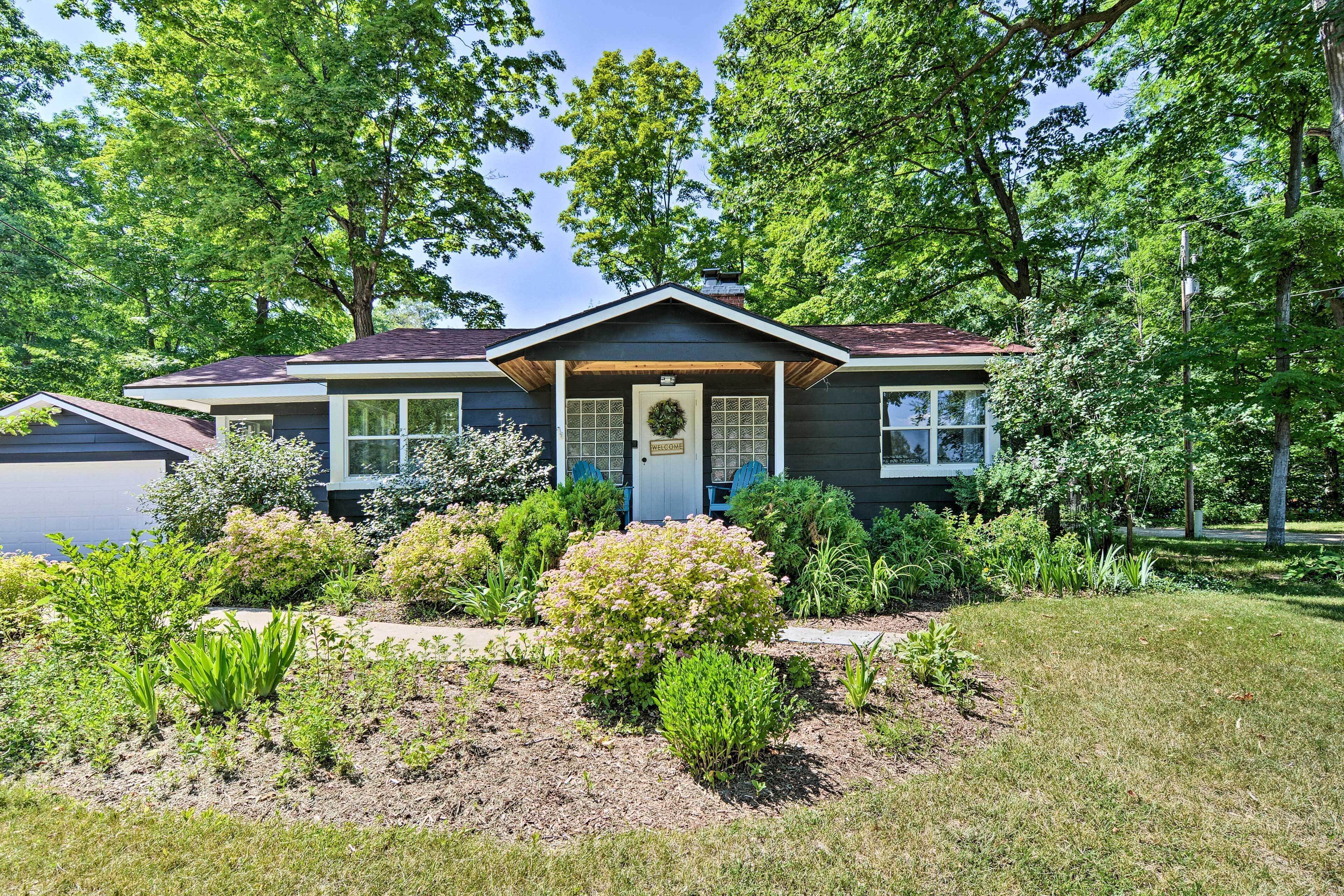 Cottage (2 Bedrooms) | Front of property