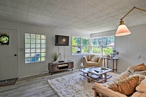 Cottage (2 Bedrooms) | Interior - Stylish Dog-friendly Bungalow: Steps to Elk Lake (Elk Rapids)