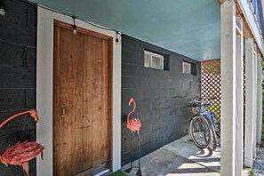 Interior - Stylish Dog-friendly Bungalow: Steps to Elk Lake (Elk Rapids)