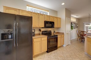 House (2 Bedrooms) | Interior - Inviting Surprise Home With Covered Patio! (Surprise)