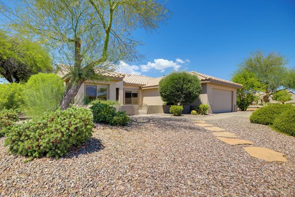 House (2 Bedrooms) | Exterior - Inviting Surprise Home With Covered Patio! (Surprise)