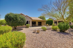 House (2 Bedrooms) | Interior - Inviting Surprise Home With Covered Patio! (Surprise)
