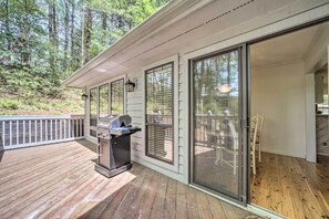 Apartment (2 Bedrooms) | Interior - Scenic Sapphire Condo w/ Deck + Gas Grill! (Sapphire)