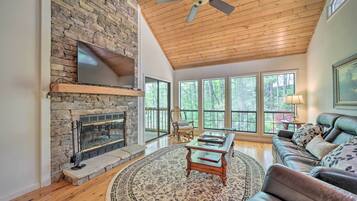 Apartment (2 Bedrooms) | Front of property