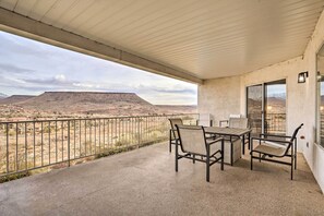 Interior - Luxe Family Condo w/ Mtn View & Resort Perks! (St. George)