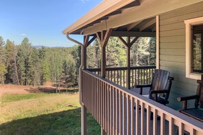 House (5 Bedrooms) | Front of property - Hilltop Haven in Florissant: Deck + Mountain View! (Florissant)