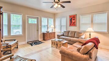 House (2 Bedrooms) | Front of property