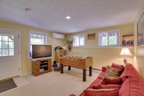 House (5 Bedrooms) | Interior