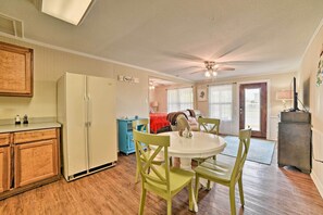 Apartment (0 Bedroom) | Interior