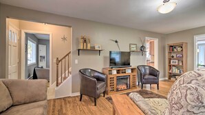 Unclassified image, 4 of 35, button - Rochester House w/ Fire Pit, Grill & Patio! (Rochester)