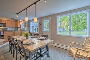 Dining - Rochester House w/ Fire Pit, Grill & Patio! (Rochester)