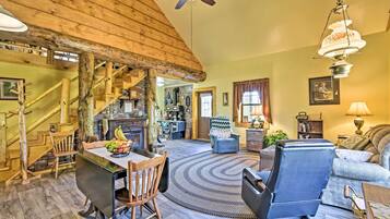 ุงูู
ูุดุฃุฉ ู
ู ุงูุฏุงุฎู