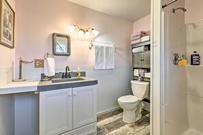 House (2 Bedrooms) | Interior - 'honey House Cabin' - A Quiet Countryside Retreat! (Nappanee)